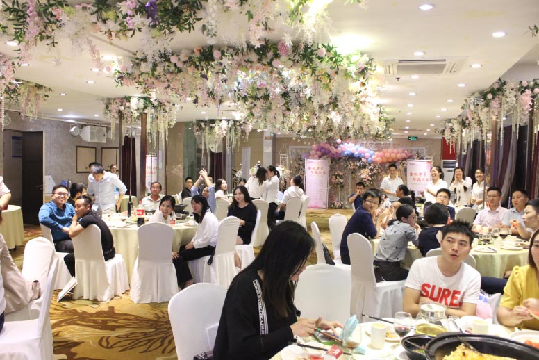金秋華章 智贏未來(lái)——2019百度營(yíng)銷教育行業(yè)客戶中秋聯(lián)誼會(huì)圓滿落幕！
